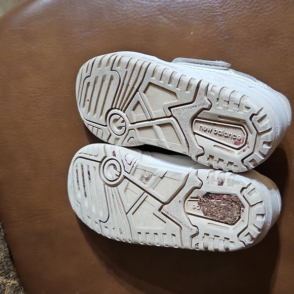 New Balance 550 Bungee Lace Strap Sneakers Shoes White - Picture 6 of 6